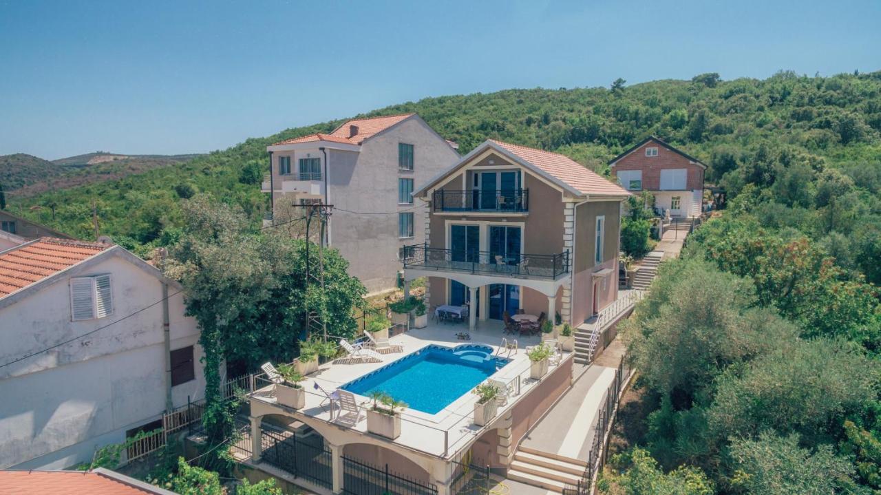 Villa Tivat Eksteriør bilde