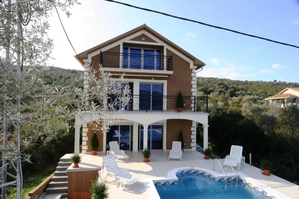 Villa Tivat Eksteriør bilde