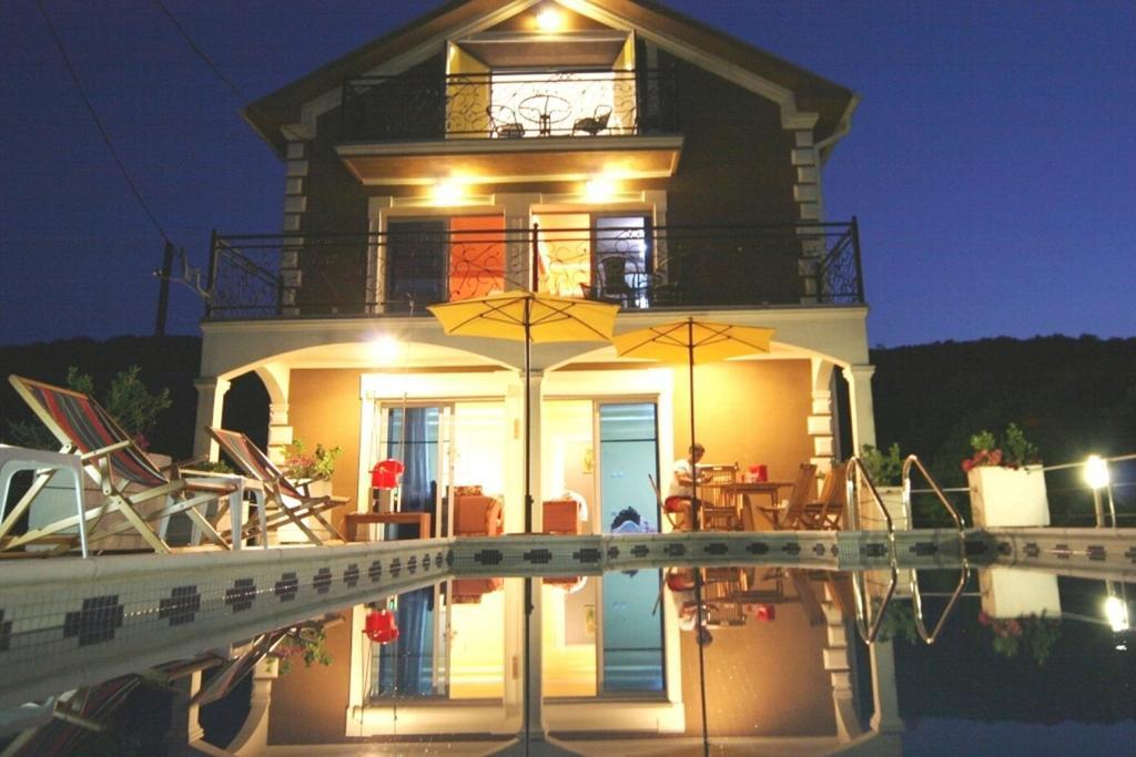 Villa Tivat Rom bilde