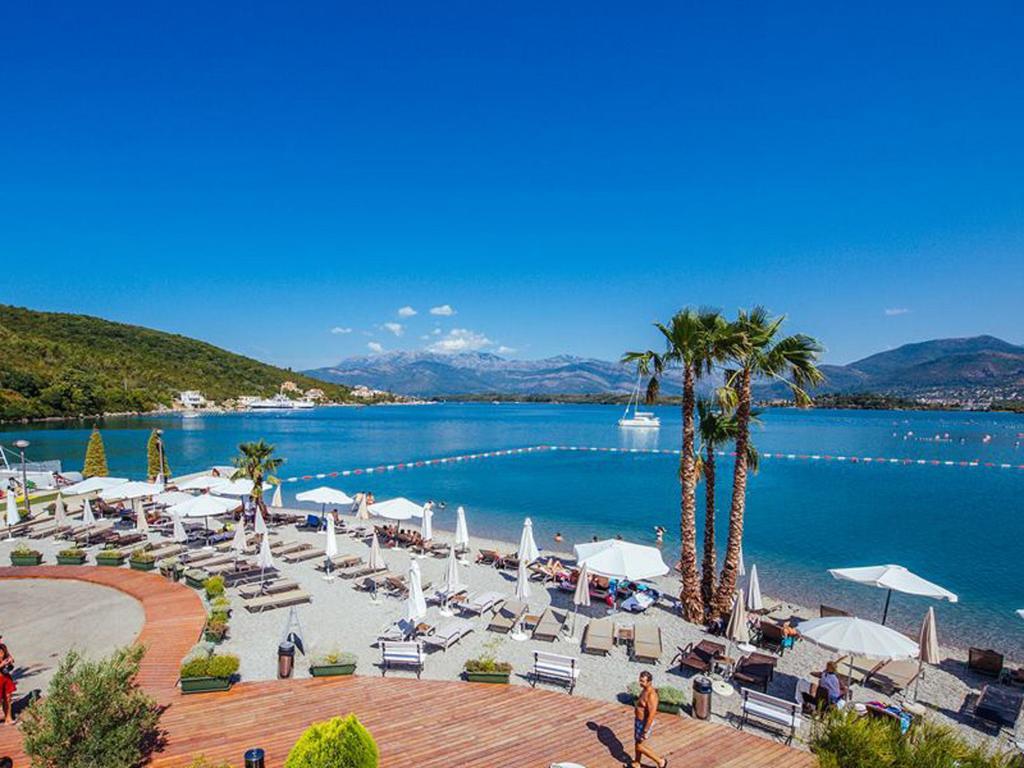 Villa Tivat Eksteriør bilde