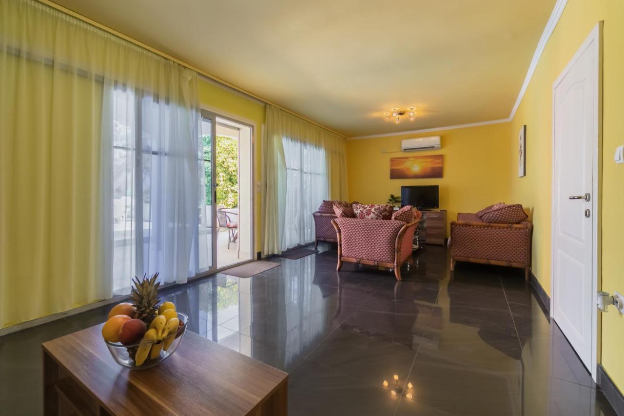 Villa Tivat Eksteriør bilde