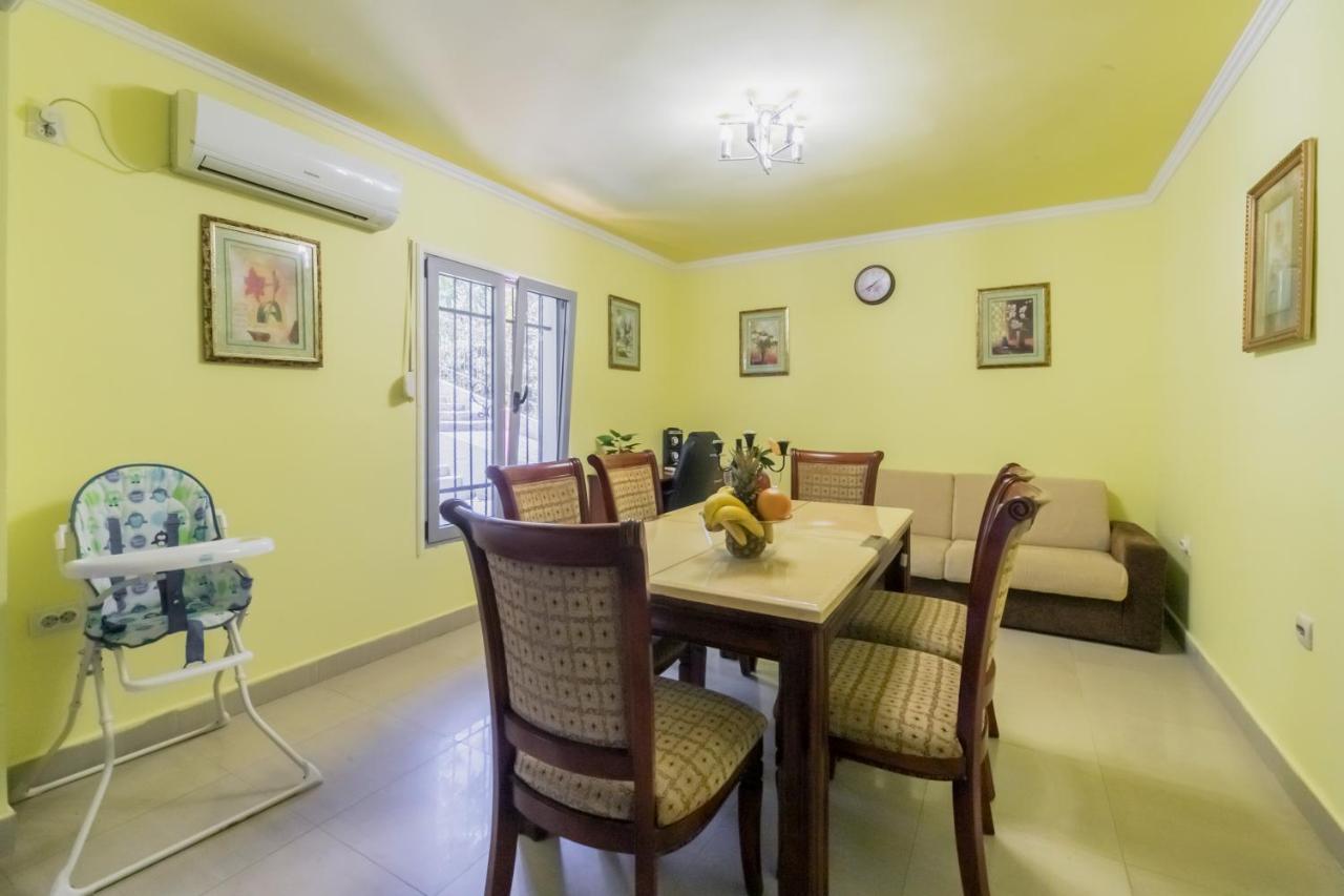 Villa Tivat Eksteriør bilde