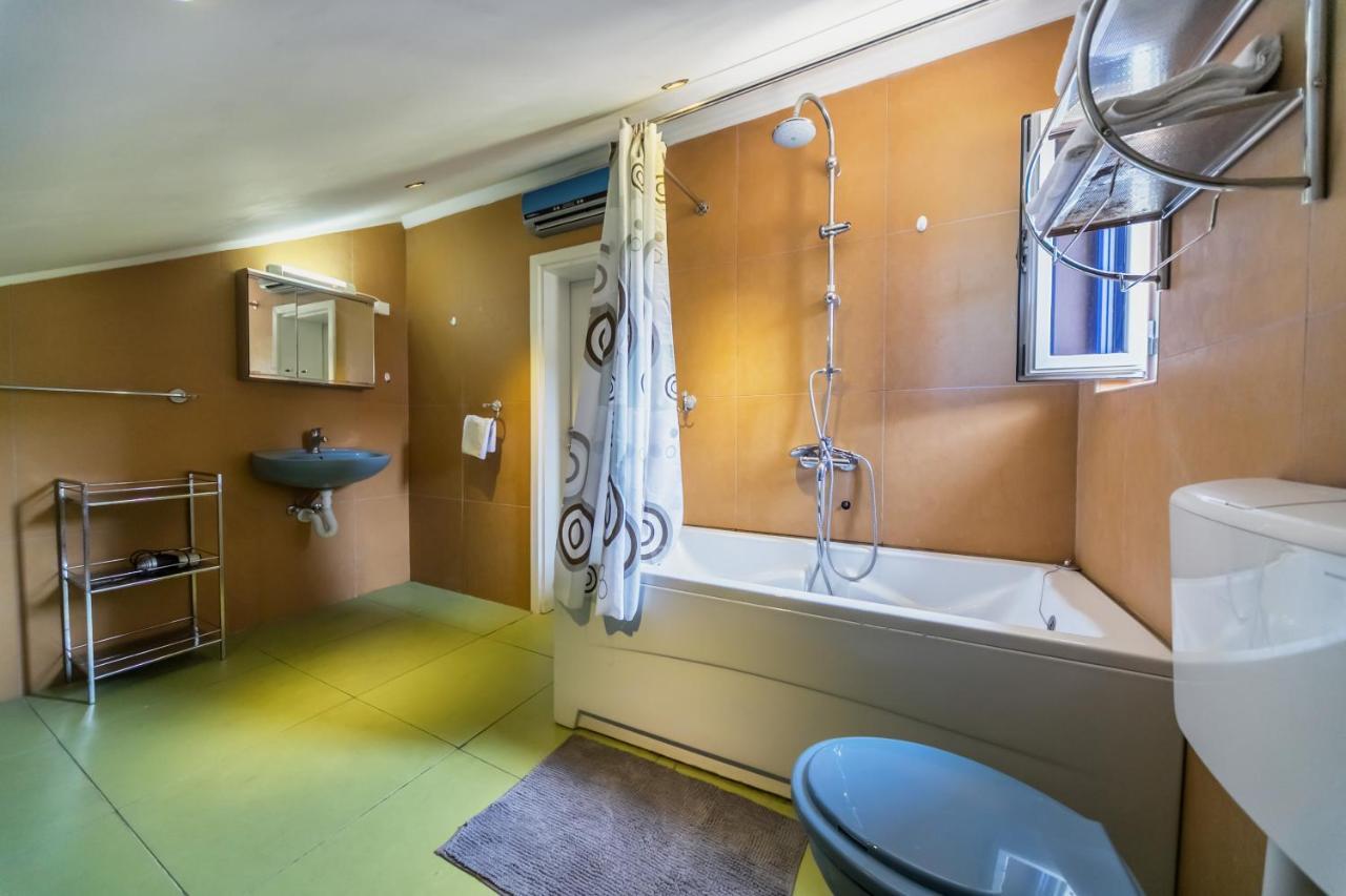 Villa Tivat Eksteriør bilde